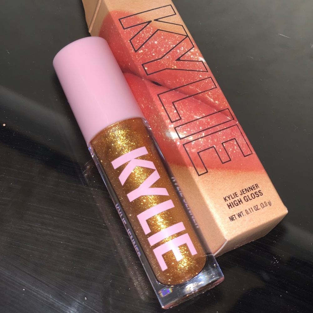 Kylie Cosmetics High Gloss in the shade “23”